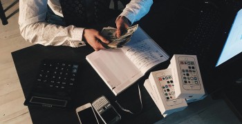 誰不愛錢？事實上，你沒有自己想像中來得這麼喜歡錢